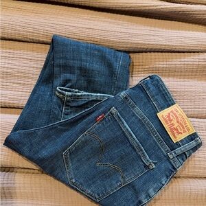 Levi's Women's distressed Blue Skinny Jeans